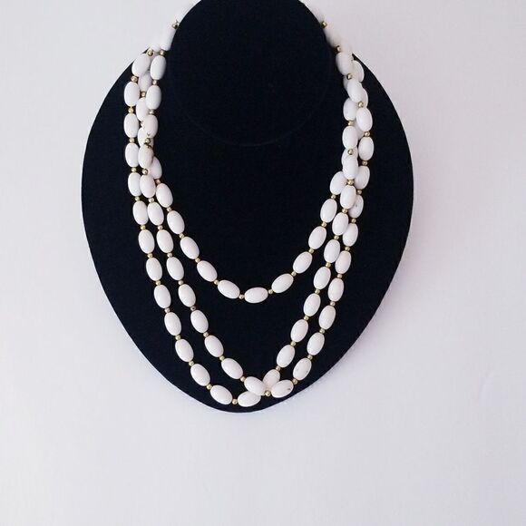 THREE 80s Vintage Monet beaded Necklaces! - Picture 2 of 6